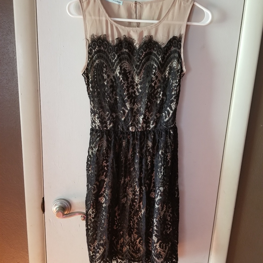 Maurice's size small lace dress